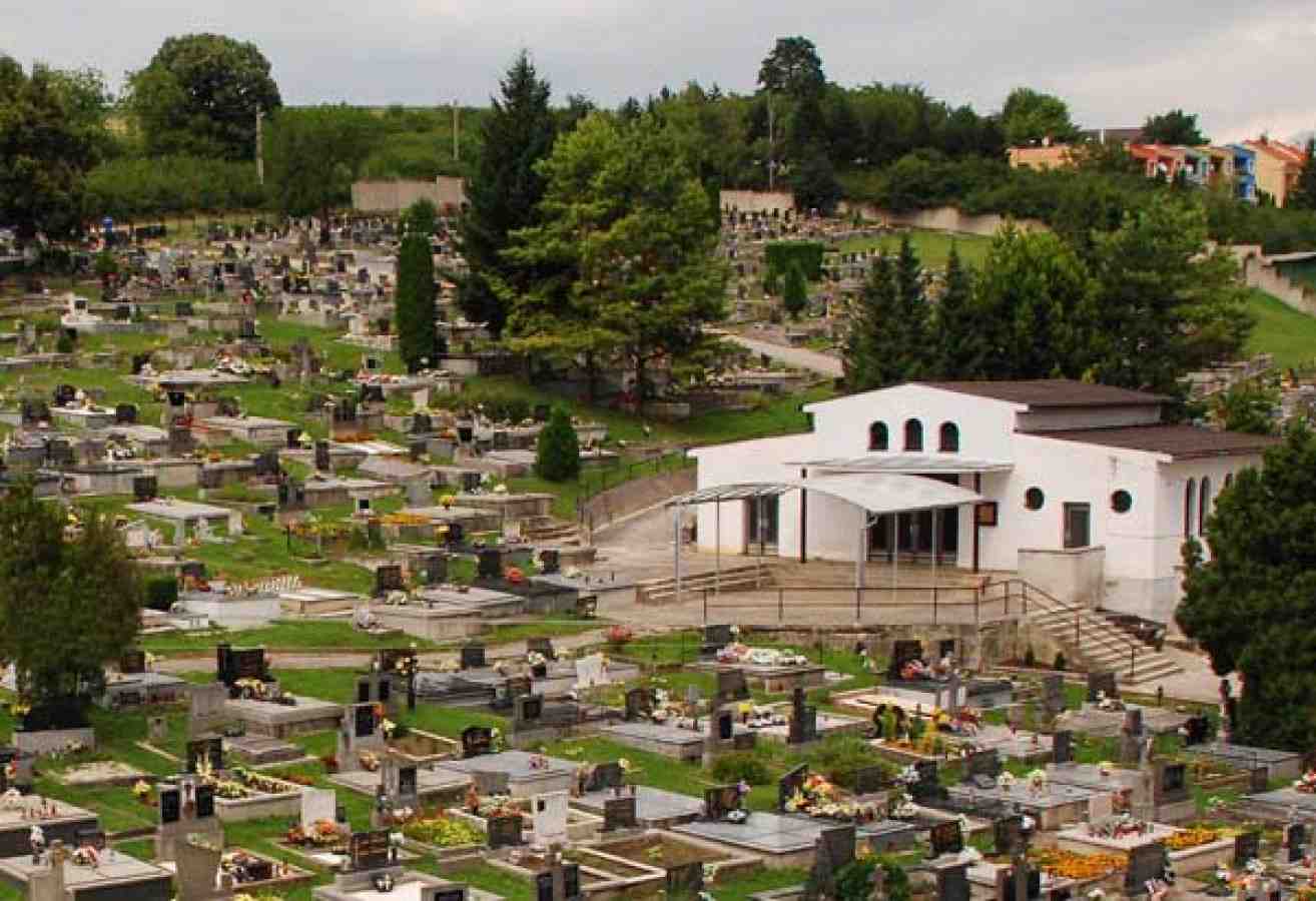 Pohrebníctvo Dvonč Partizánske