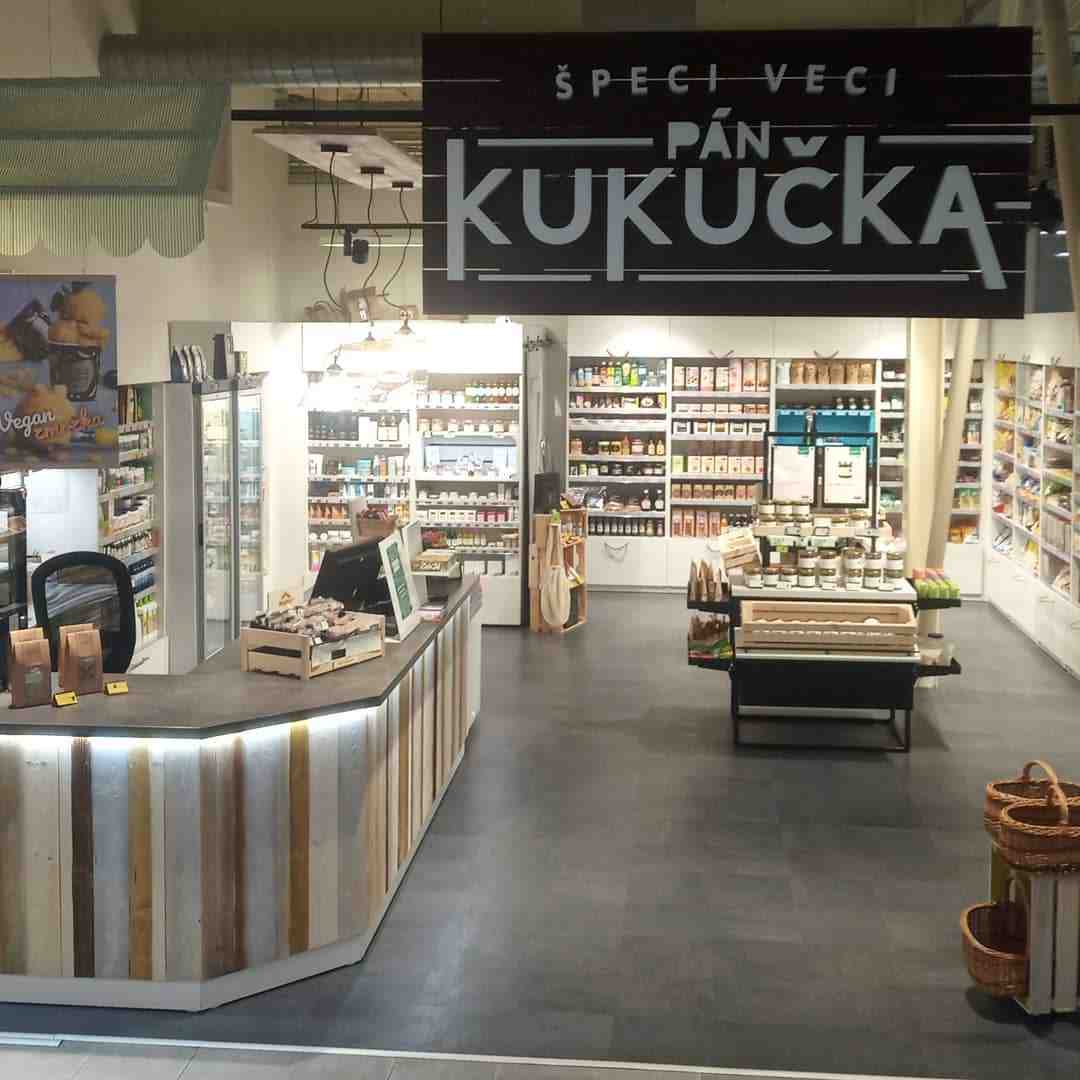Pán Kukučka OC MAX Trnava 