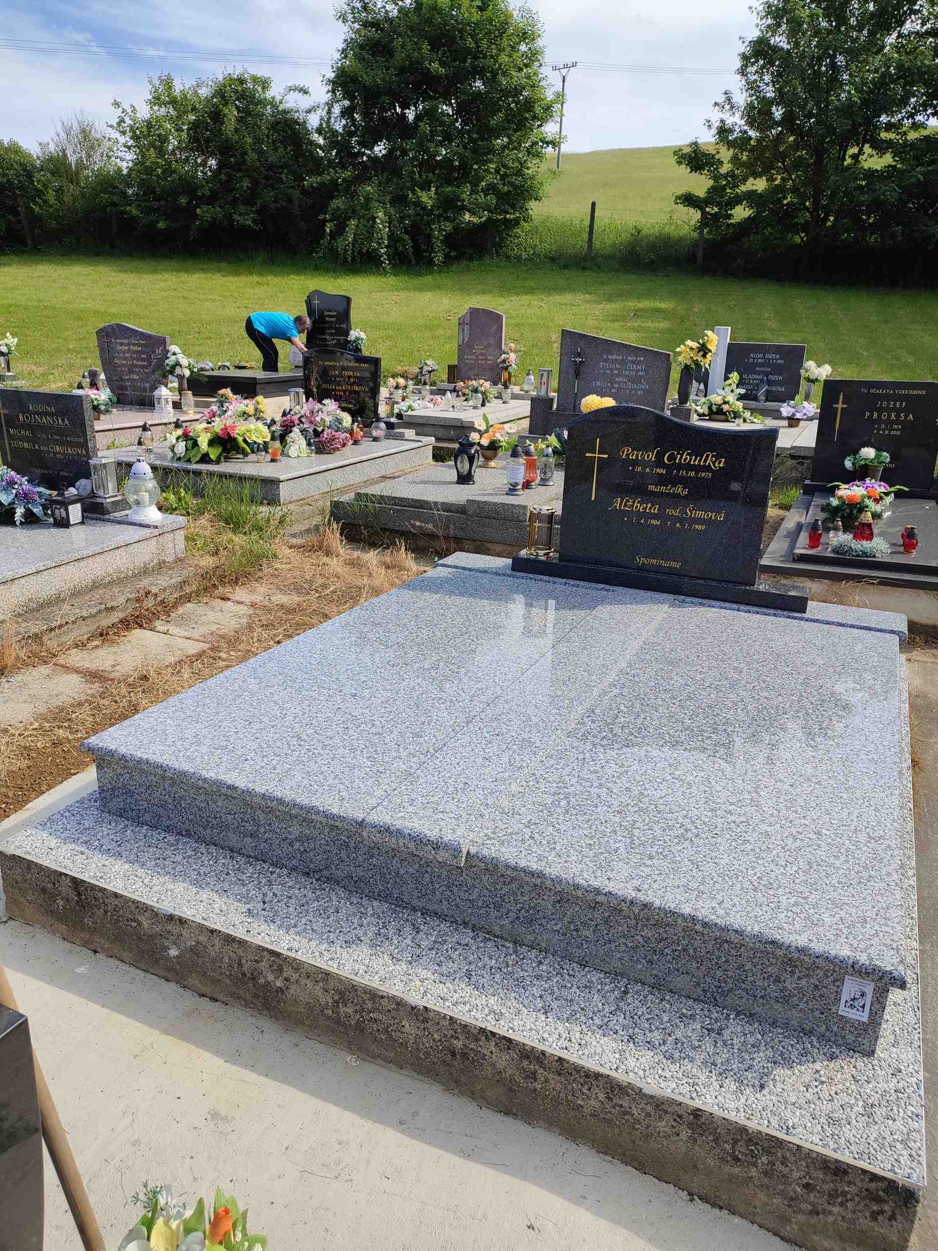 Pohrebníctvo a kameňosochárstvo Svätý Tomáš