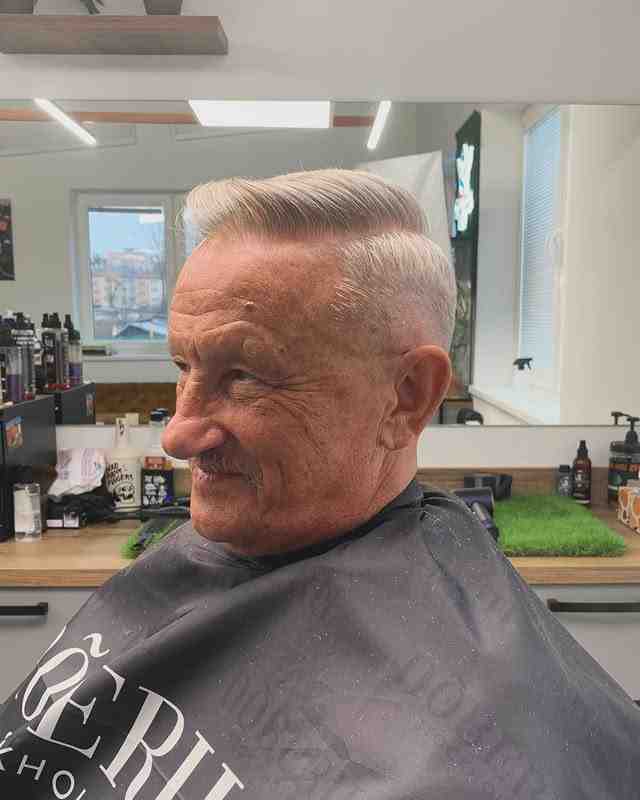Spaceship Barbershop
