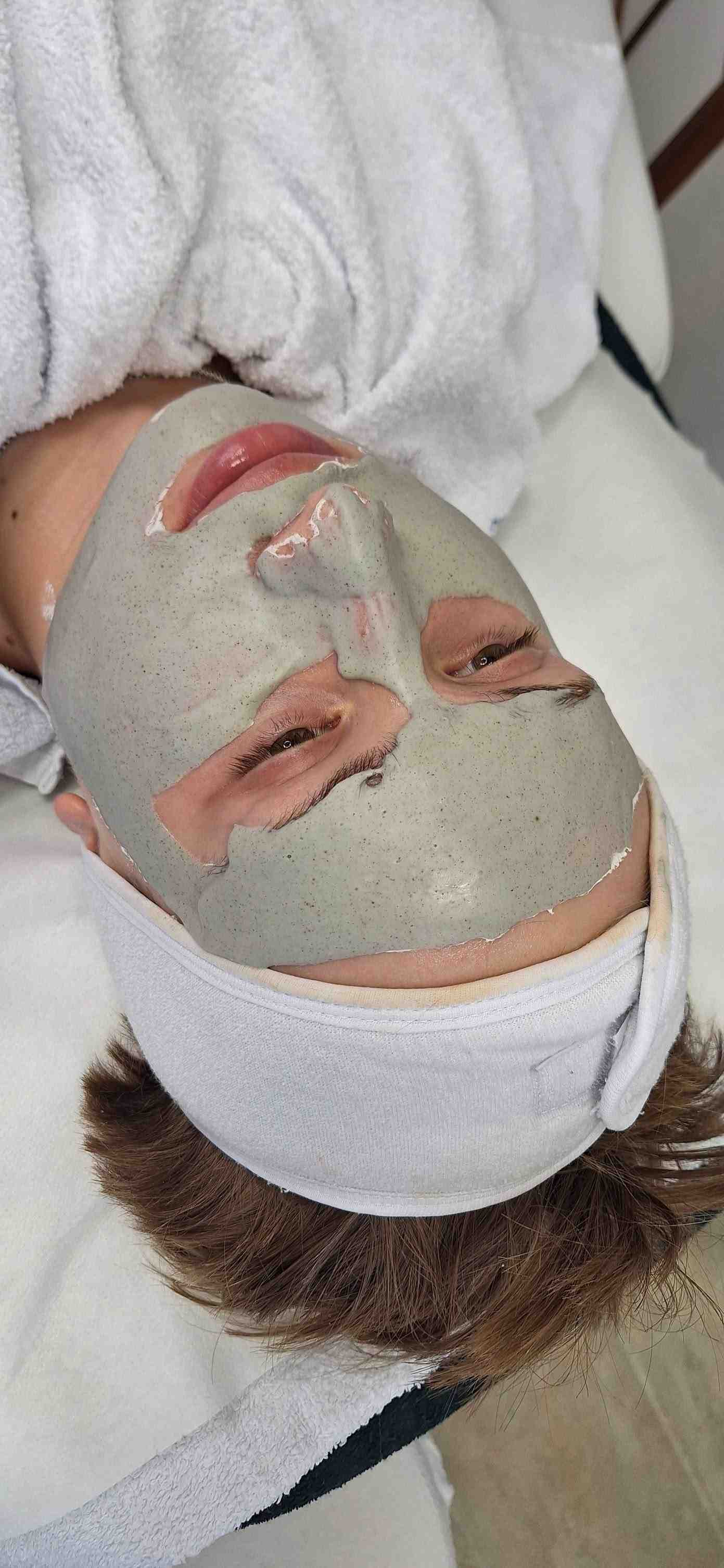 Beauty Therapy Ela