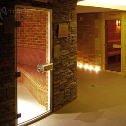 Atrium hotel ***