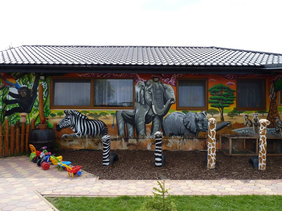 Harmanček - jasle, škôlka, aqua baby club