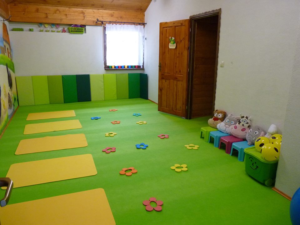 Harmanček - jasle, škôlka, aqua baby club