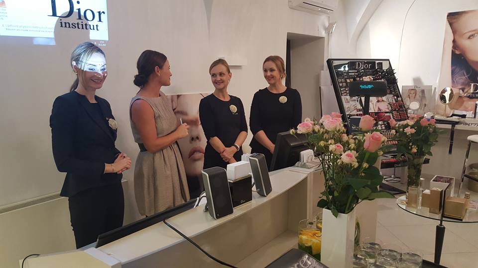 INŠTITÚT BRATISLAVA - Dior