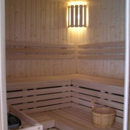 Hotel Guest Centre***