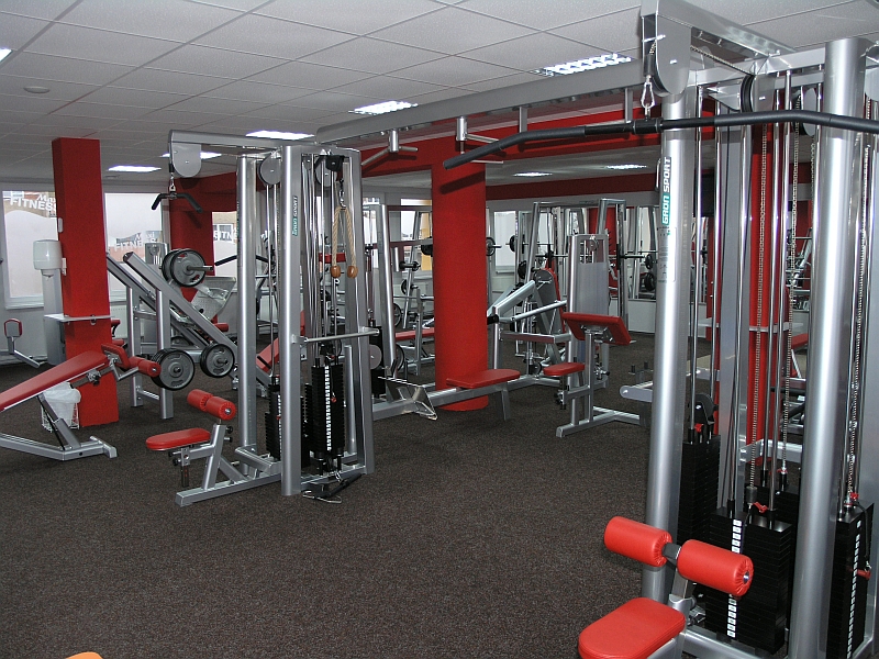 Maxi FITNESS Club 